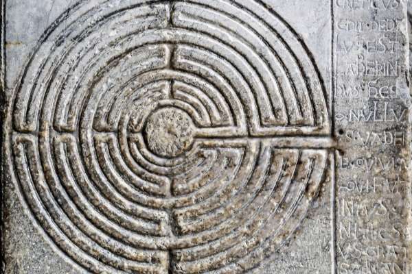 A labyrinth maze on a headstone