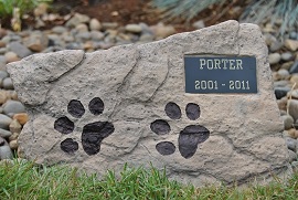 A pet memorial can help pay tribute to the friend of a lifetime
