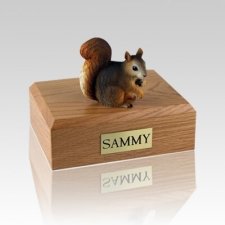 Squirrel Medium Cremation Urn