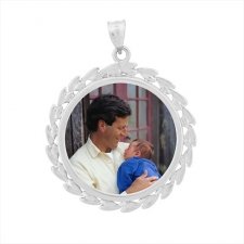 Wreath Photo Pendants