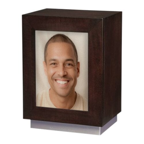Cuadro Wood Cremation Urn