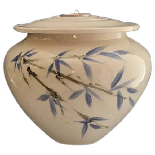 Delicate Pet Ceramic Urn