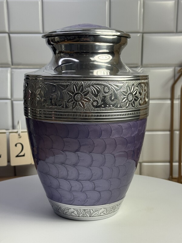 Lilac Daisy Memorial Cremation Urn