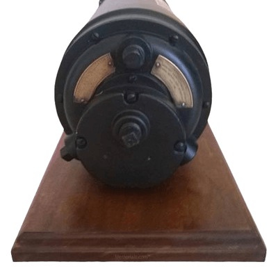 Aviation Medium Urn