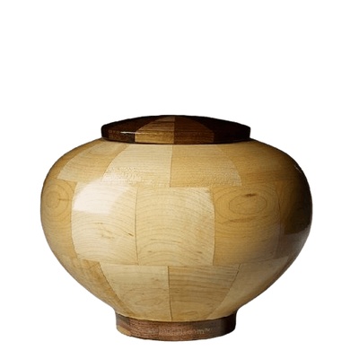 Rioblanco Medium Wood Urn