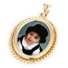 Twine Yellow Gold Photo Pendant