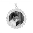 Wreath White Gold Etched Pendant