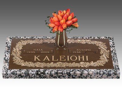 Infinity Hawaiian Bronze Headstone 36 x 13