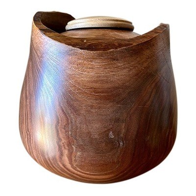 Tranquil Wood Urn